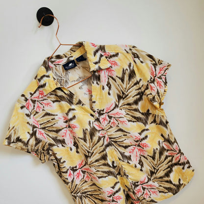 Vintage 90s Fitted Floral Hawaiian Shirt | Size 10